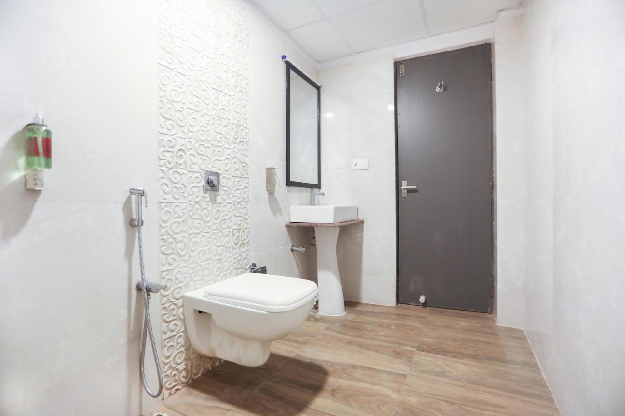 Super Townhouse Suncitel Near Kolkata Airport Hotel Dam Dam Exterior foto
